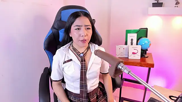 Valecute  online show from April 19, 8:11 pm