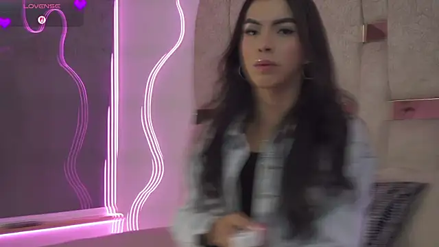 Fernanda thail  online show from March 24, 7:19 pm