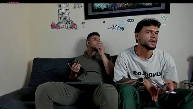 heteros hot  online show from April 15, 9:37 pm