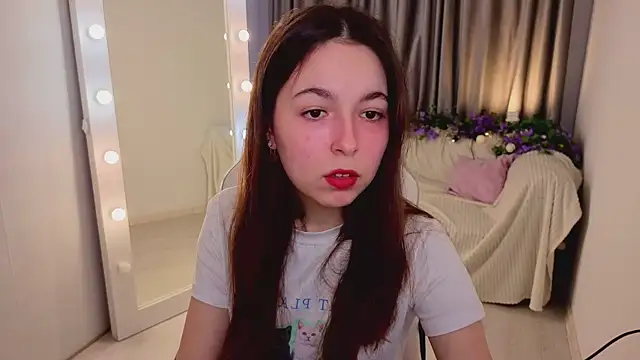 BellaThery online show from March 21, 5:12 am