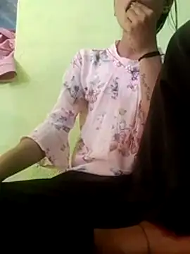 wifedesi7050 online show from March 24, 7:24 am