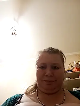 KiraStanton online show from April 18, 5:50 pm