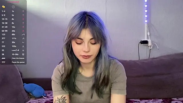 Emmibrilson online show from April 19, 12:37 pm