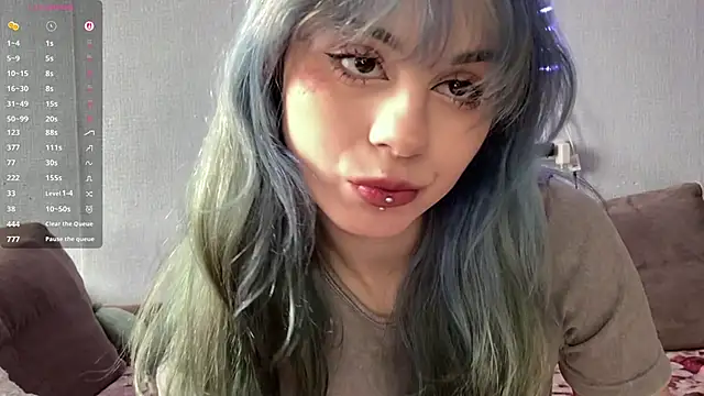 Emmibrilson online show from April 21, 12:22 pm