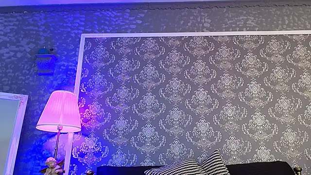 Olivia Noor online show from March 8, 11:19 pm