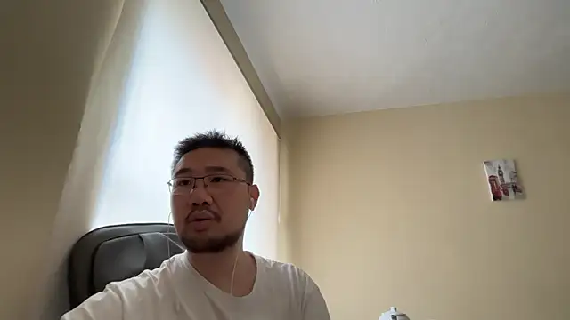 jasonryu2025 online show from March 15, 11:49 am