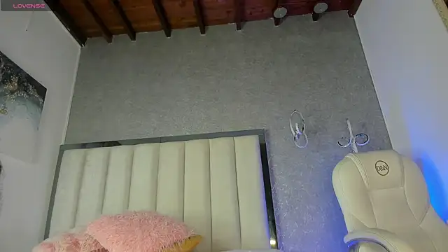 Ambarr Moon  online show from April 27, 7:23 pm