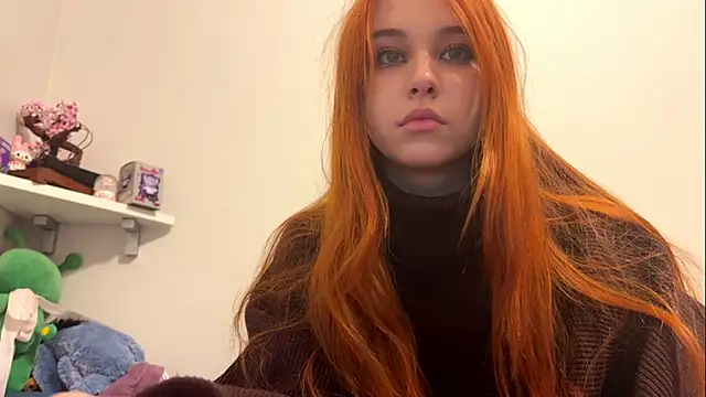 Snapshot of LolaBun chatting on March 3, 7:42 pm LolaBun online show from March 3, 7:42 pm