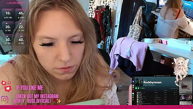 TiffyRose online show from March 6, 8:44 am