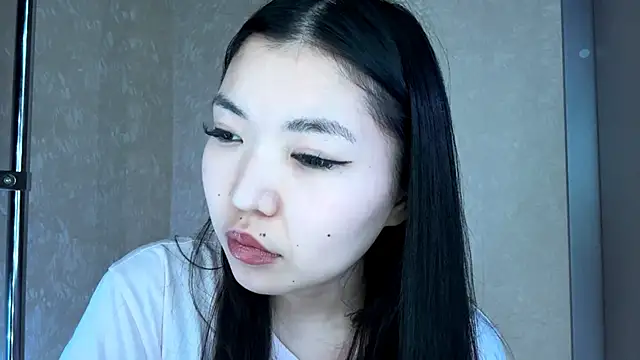 Snapshot of MeiMoon chatting on March 2, 2:57 pm MeiMoon online show from March 2, 2:57 pm