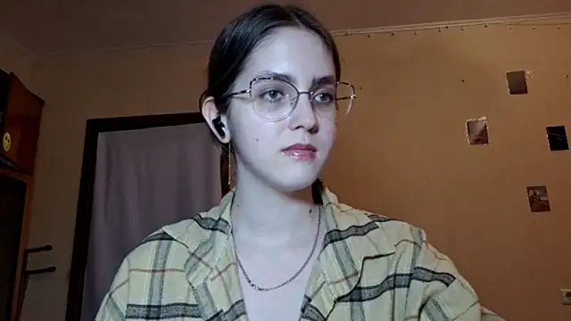 Katelemon online show from April 17, 2:09 pm