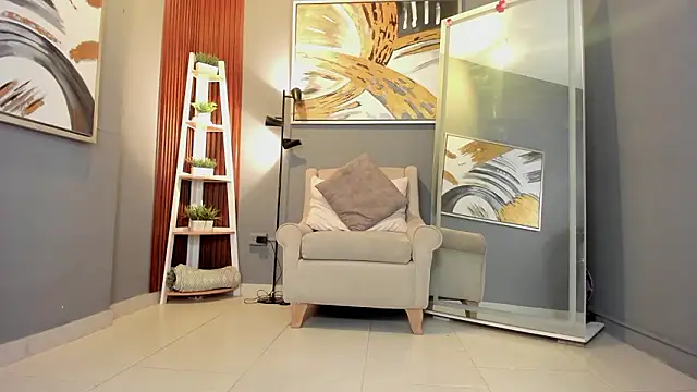 cailing  online show from March 23, 11:25 am