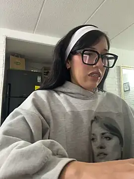 susi chimm online show from March 10, 1:21 am