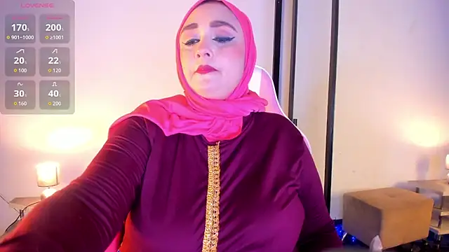 Snapshot of HijabiMilff chatting on May 16, 2:38 pm HijabiMilff online show from May 16, 2:38 pm