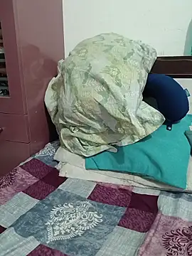 Queenlipx online show from March 9, 5:28 pm