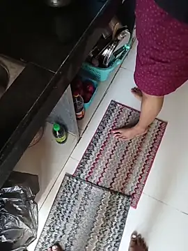 Queenlipx online show from March 11, 4:18 am