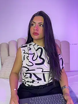 Snapshot of celeste_z chatting on June 16, 12:41 pm celeste z online show from June 16, 12:41 pm