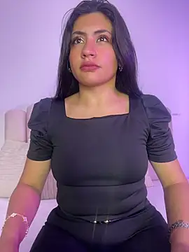 Snapshot of celeste_z chatting on June 19, 1:26 pm celeste z online show from June 19, 1:26 pm