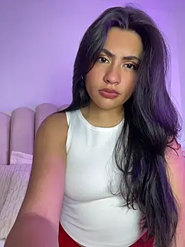 Snapshot of celeste_z chatting on June 24, 12:37 pm celeste z online show from June 24, 12:37 pm