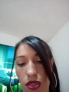 sandy 11  online show from March 6, 3:52 pm