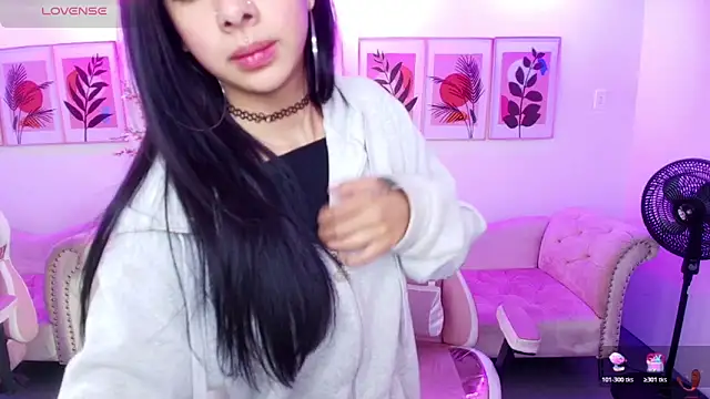 Snapshot of Chloe_meoww chatting on May 20, 12:11 pm Chloe meoww online show from May 20, 12:11 pm