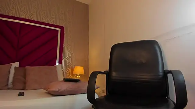 Dominic Foxx online show from March 5, 3:08 pm