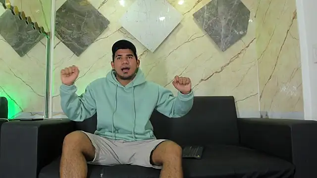 Latins on fire online show from April 24, 11:23 am