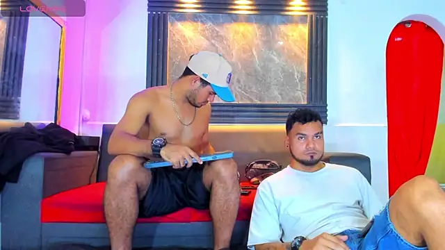 Latins on fire online show from April 26, 7:44 pm