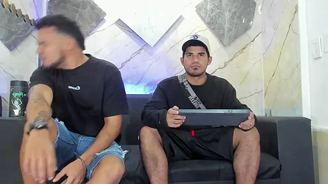 Latins on fire online show from April 27, 11:30 am