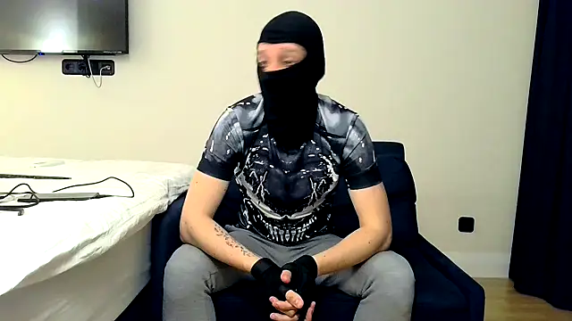 RyanRubber online show from April 9, 8:25 pm