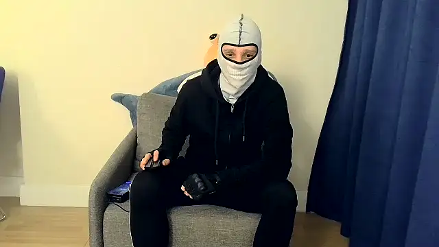 RyanRubber online show from April 22, 8:10 pm