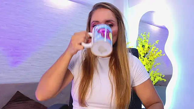 Sophie Rousses online show from March 9, 1:15 pm