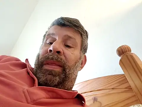 stud2512 online show from April 17, 9:45 am