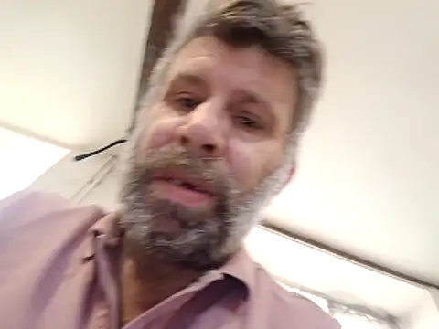 stud2512 online show from April 20, 3:04 pm