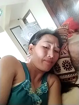 lris-Beauty77 online show from April 13, 7:14 am