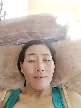 lris-Beauty77 online show from April 18, 7:12 am