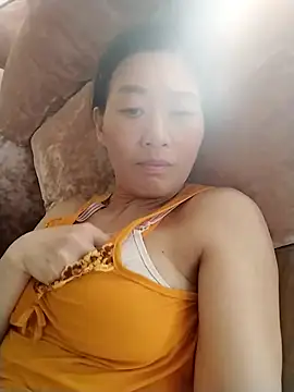 lris-Beauty77 online show from April 21, 7:14 am