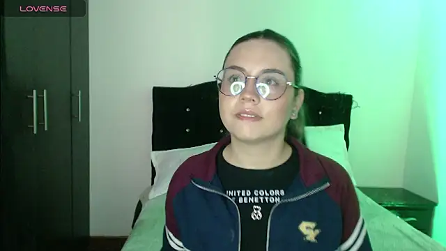 Ana  arms online show from March 1, 2:30 pm