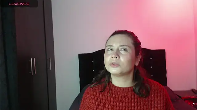 Ana  arms online show from April 13, 5:18 pm