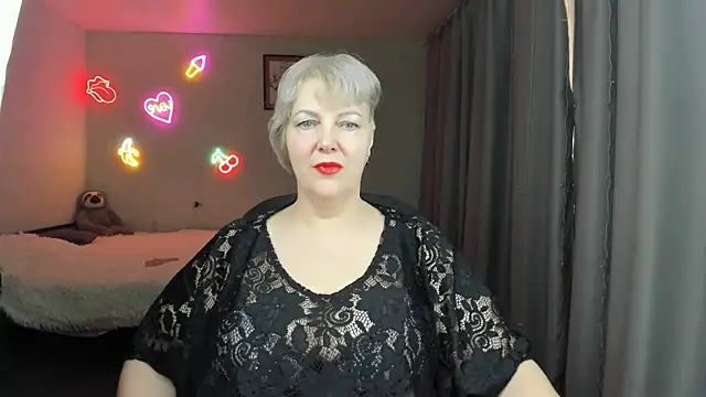 Snapshot of Mary-Leee chatting on May 4, 3:08 pm Mary-Leee online show from May 4, 3:08 pm