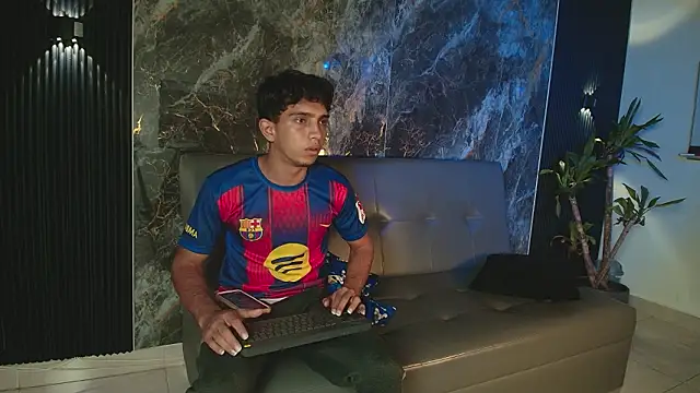 thiago moreno online show from March 7, 12:24 pm