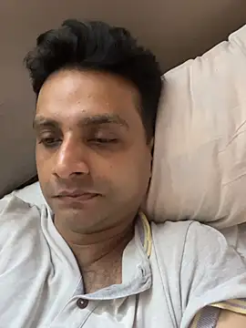 online4u08 online show from April 20, 6:31 pm