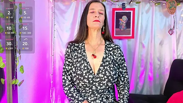 LeanaMaturee online show from April 18, 12:31 pm