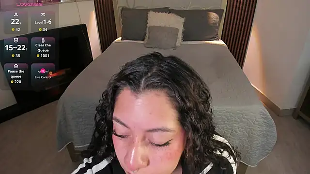 paulys  online show from April 21, 11:49 am