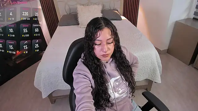 paulys  online show from April 27, 11:52 am