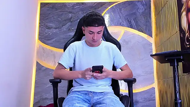 Matheus Ic  online show from February 26, 7:24 pm