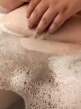 TwilledOverbite online show from April 10, 6:23 pm