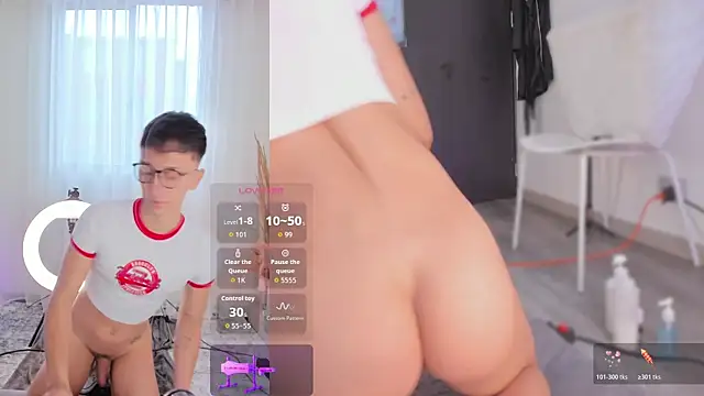 Thiago Jones1 online show from April 24, 4:09 pm