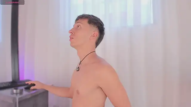 Thiago Jones1 online show from April 27, 7:45 pm