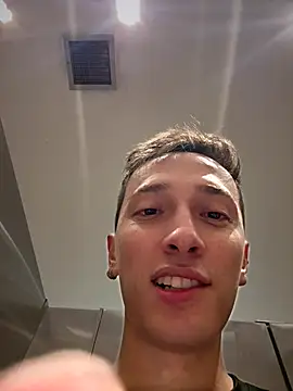 Snapshot of Thiago_Jones1 chatting on June 22, 10:07 pm Thiago Jones1 online show from June 22, 10:07 pm